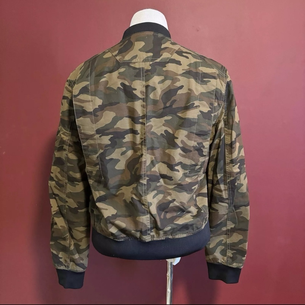 Arthur Galan Women's Size 4 Camo Bomber Jacket Pleated Lined Pockets Green - Picture 3 of 15